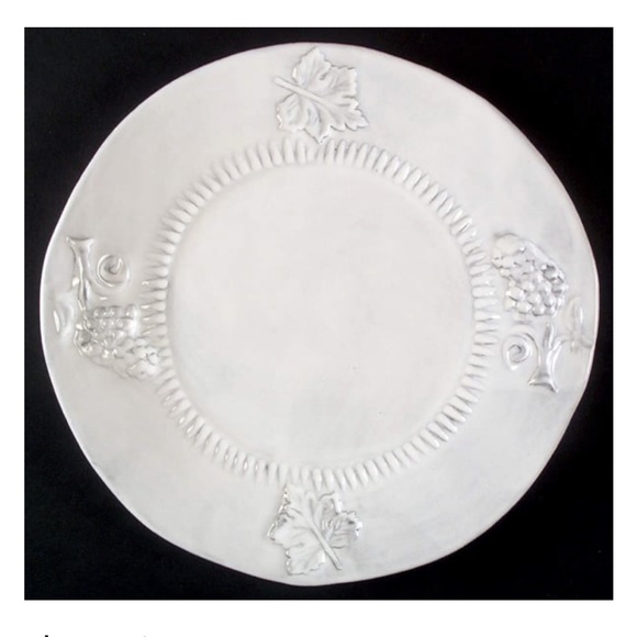 Vietri Dinner Plate Incanto - Discontinued Grape Pattern LIKE NEW - Picture 4 of 5
